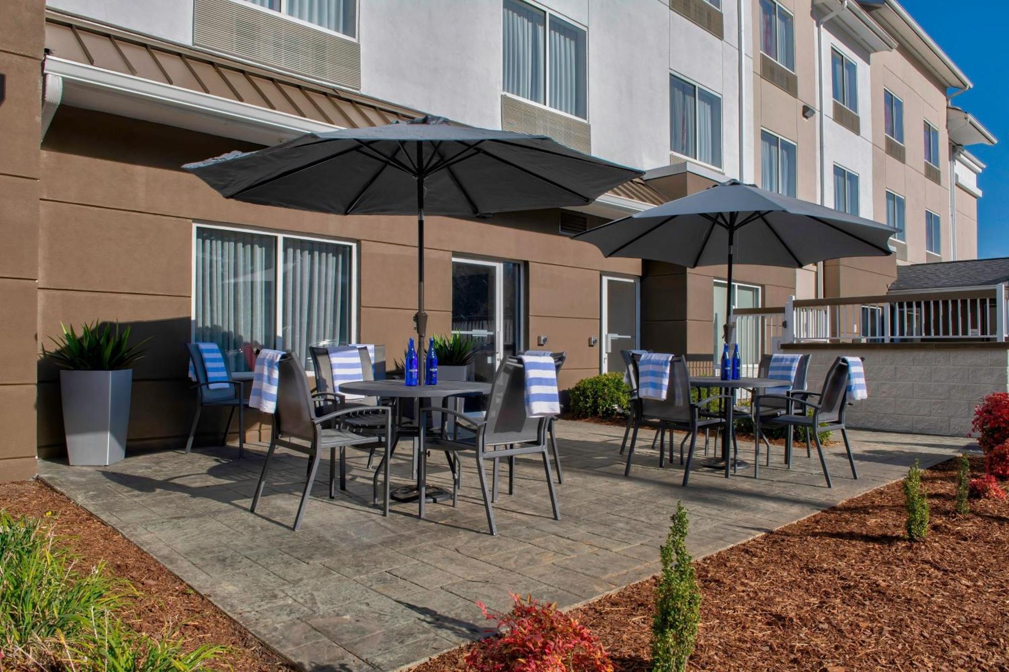 Fairfield Inn & Suites By Marriott Greenwood Exterior photo